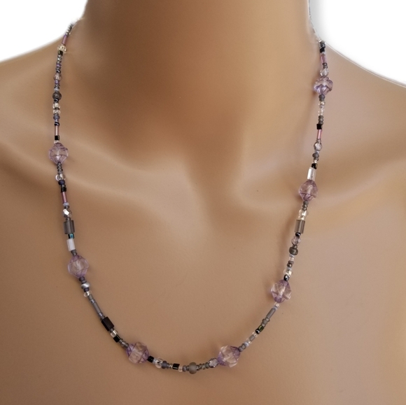 VINTAGE FACETED CRYSTAL GLASS BEAD NECKLACE & MATCHING DROP EARRINGS SET - Picture 2 of 7